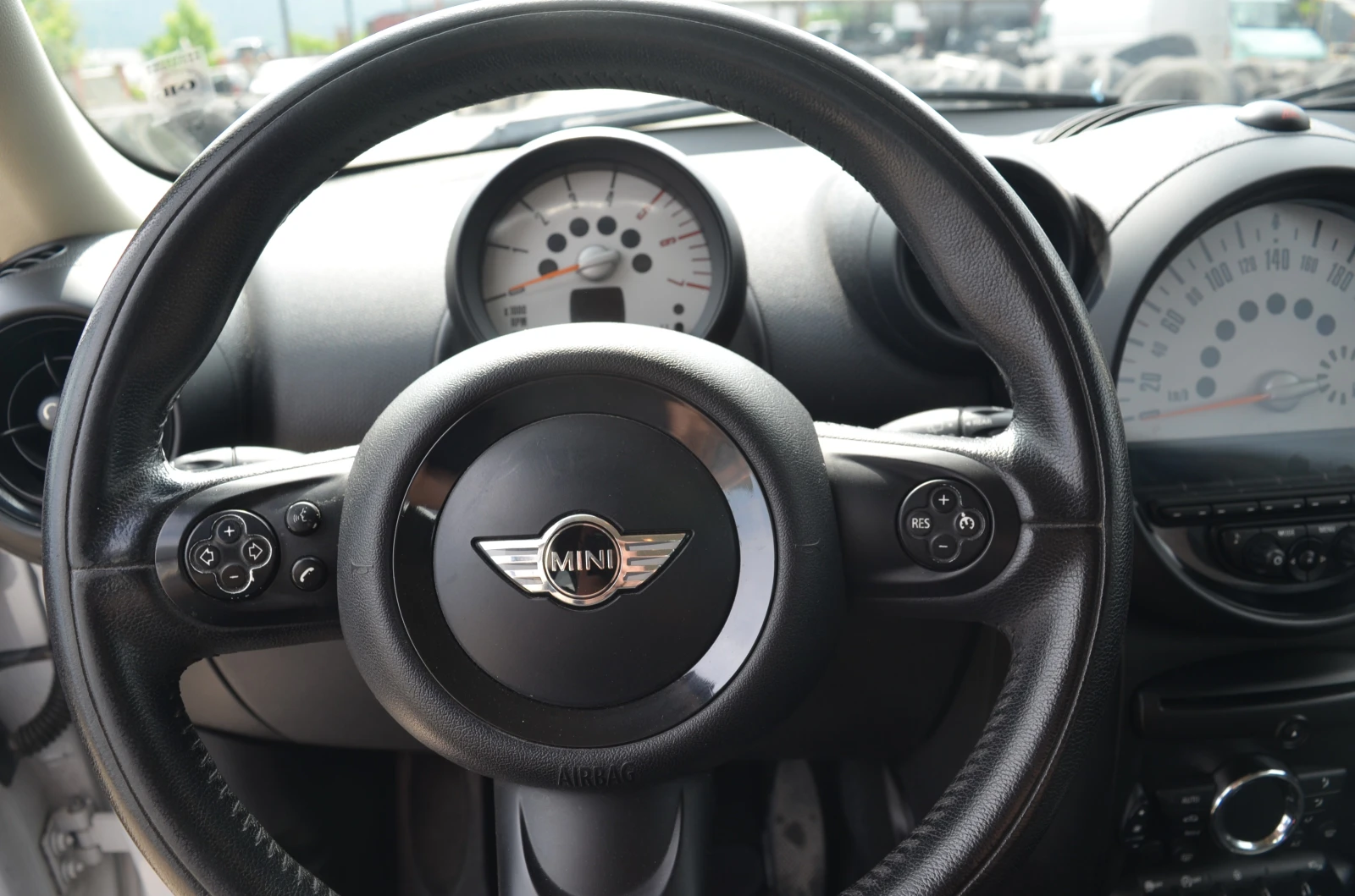Mini Countryman 1.6 D ALL4 - изображение 5