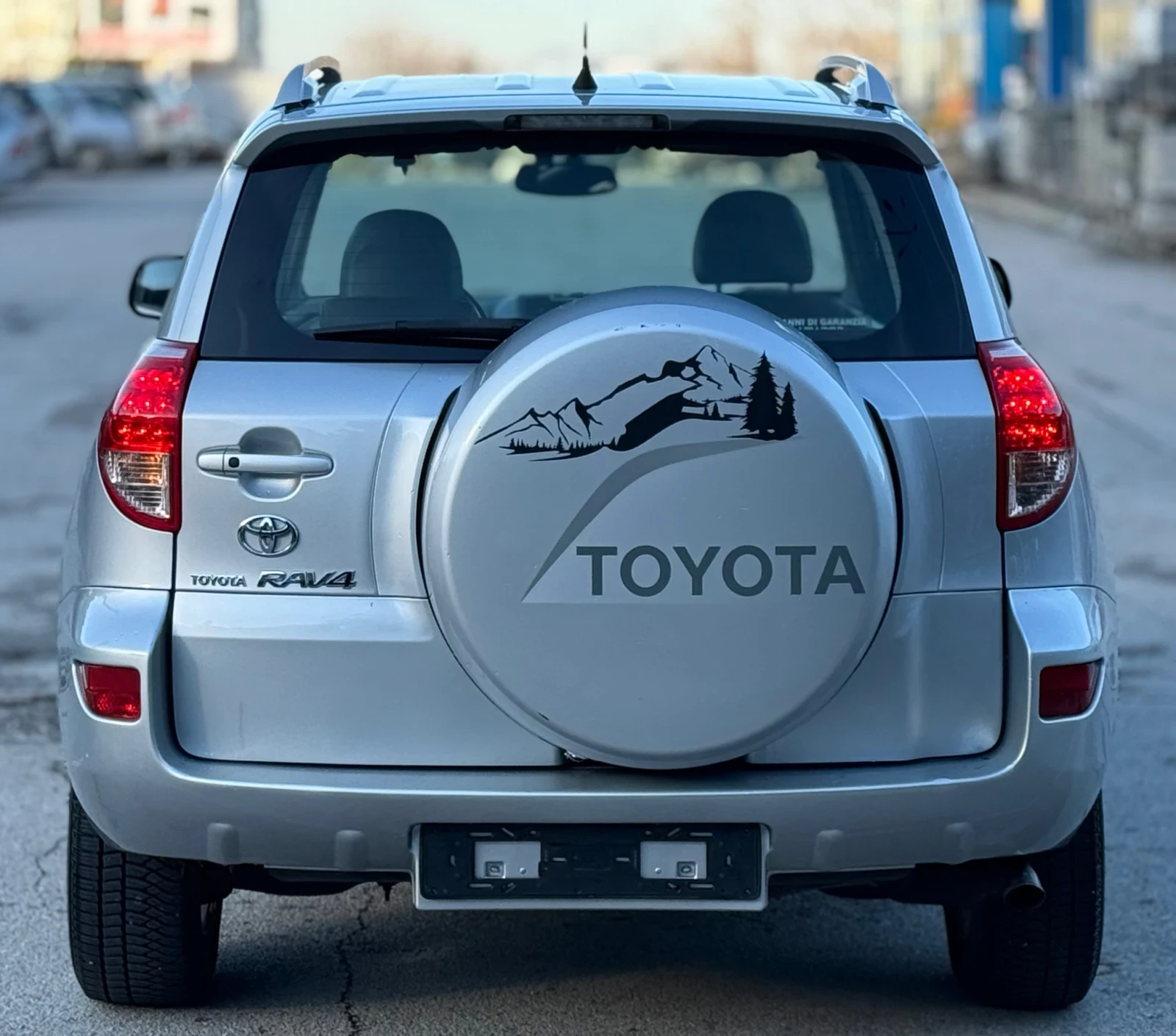 Toyota Rav4 2.2D-4D 136к.с * 4х4* * Италия* * Климатроник*  - изображение 5