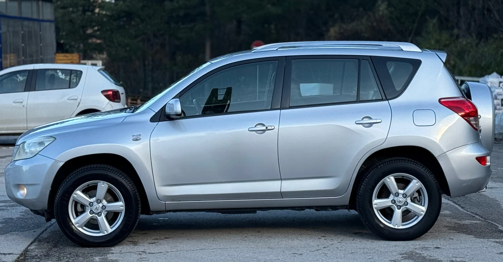 Toyota Rav4 2.2D-4D 136к.с * 4х4* * Италия* * Климатроник*  - изображение 7