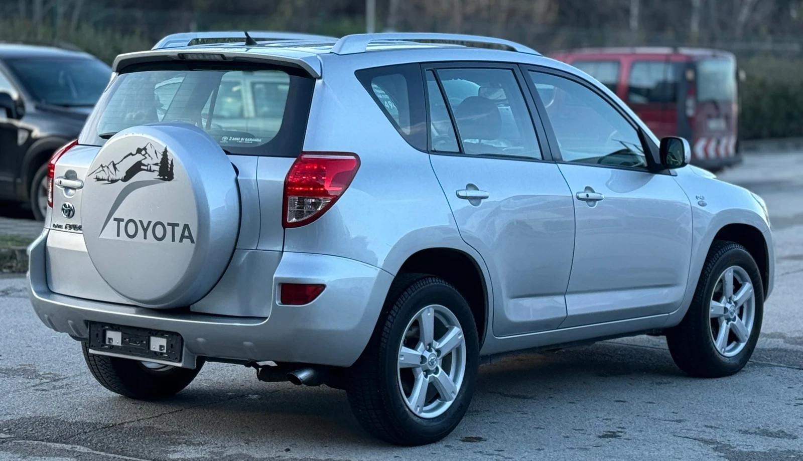 Toyota Rav4 2.2D-4D 136к.с * 4х4* * Италия* * Климатроник*  - изображение 6