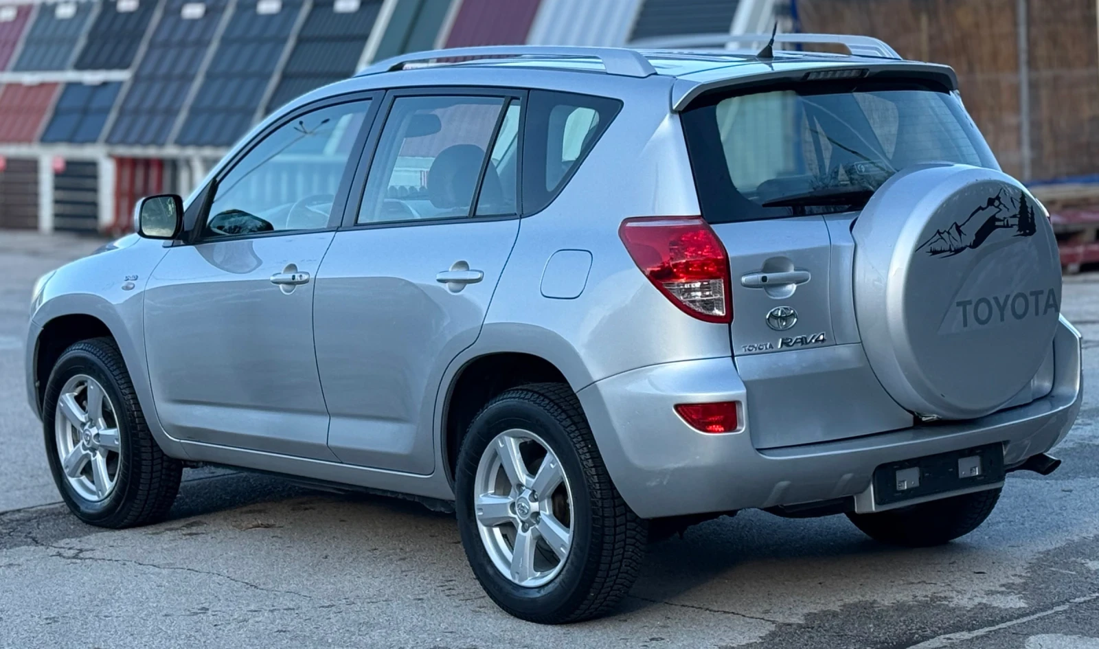 Toyota Rav4 2.2D-4D 136к.с * 4х4* * Италия* * Климатроник*  - изображение 4