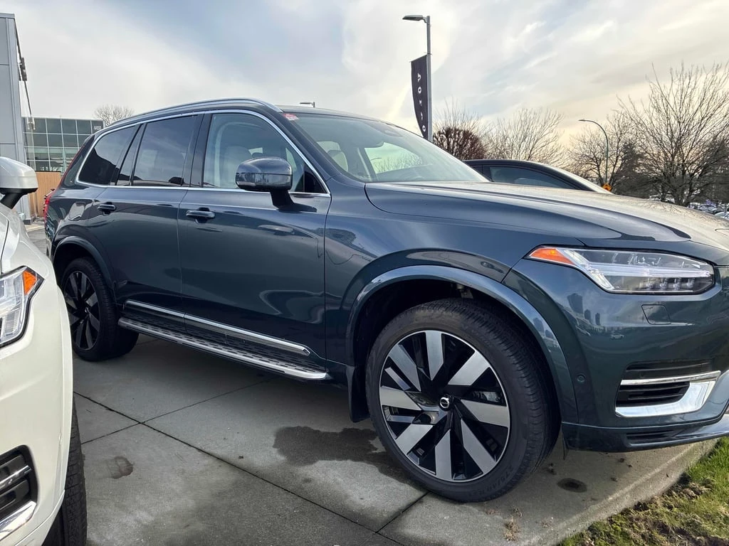 Volvo Xc90 * Ultra Bright Theme * CARFAX * БЕЗ ПЪРВОНАЧАЛНА В - изображение 10