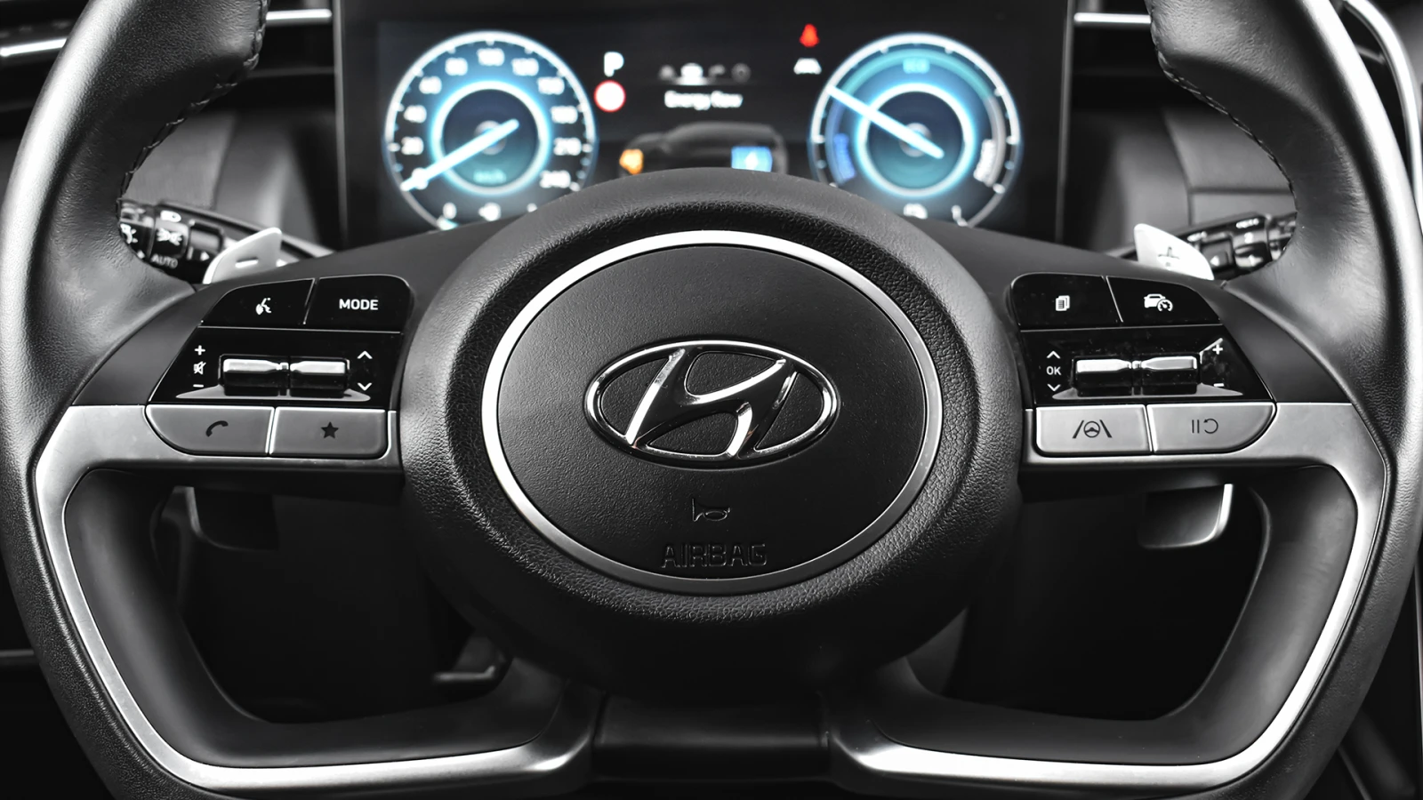 Hyundai Tucson 1.6 T-GDi COMFORT Plug-in Hybrid 4x4 Automatic - изображение 10