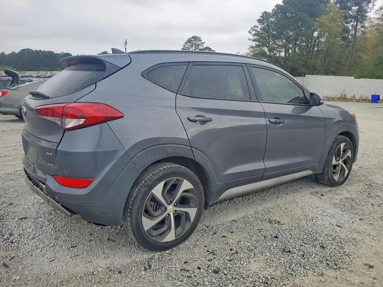 Hyundai Tucson 1.6* VALUE* РЕАЛНИ КМ, снимка 5 - Автомобили и джипове - 54479176