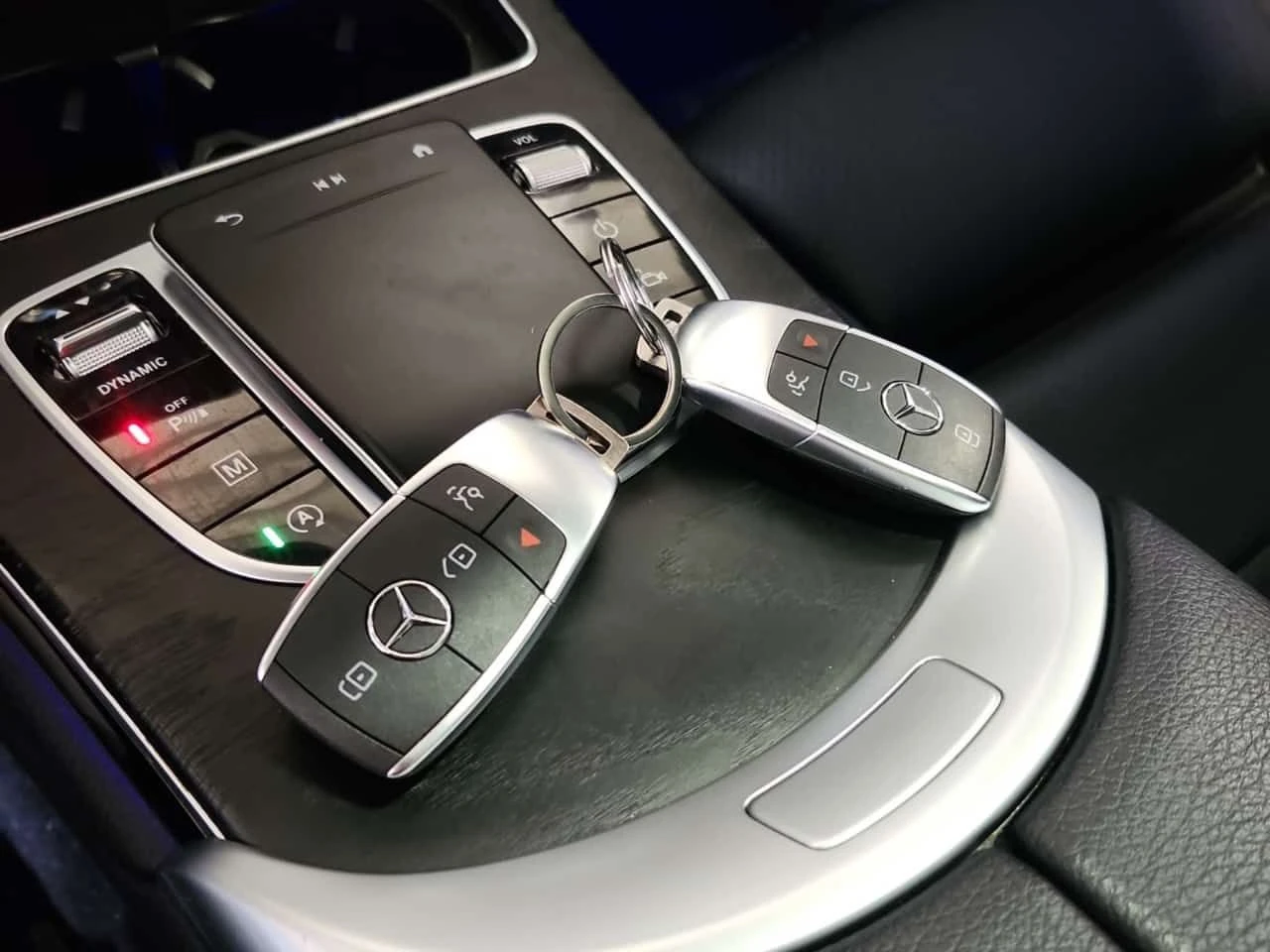 Mercedes-Benz GLC 300  AMBIENT / 360 / MEMORY / PANO , снимка 7 - Автомобили и джипове - 55638015