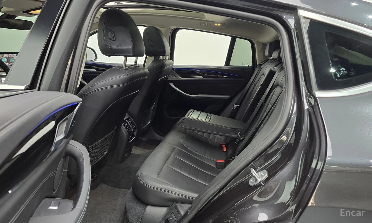BMW X4 xDrive20i xLine, снимка 11 - Автомобили и джипове - 56549581