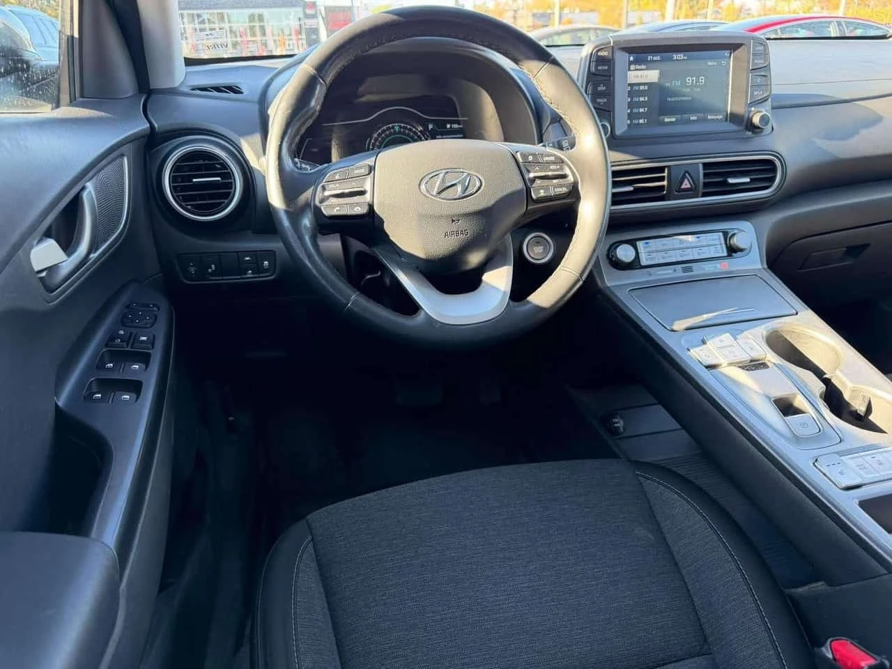 Hyundai Kona Preferred  CARFAX, снимка 11 - Автомобили и джипове - 56656603