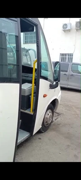 Iveco 50с18 Wing Перфектен с инвалидна платформа , снимка 2