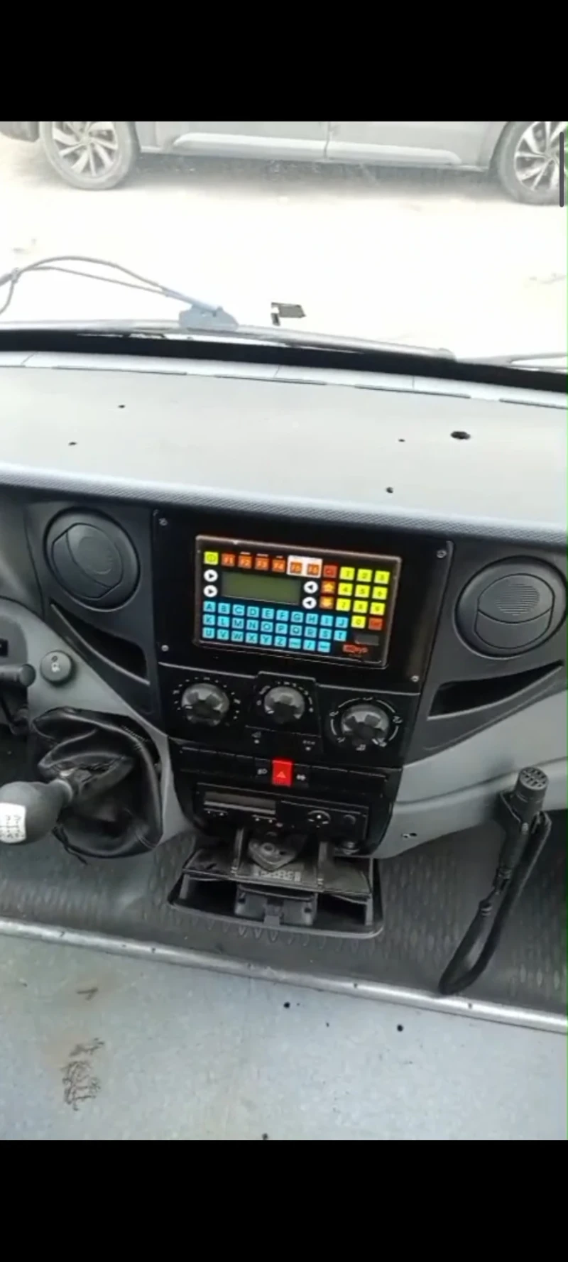 Iveco 50с18 Wing Перфектен с инвалидна платформа , снимка 15 - Бусове и автобуси - 53476238