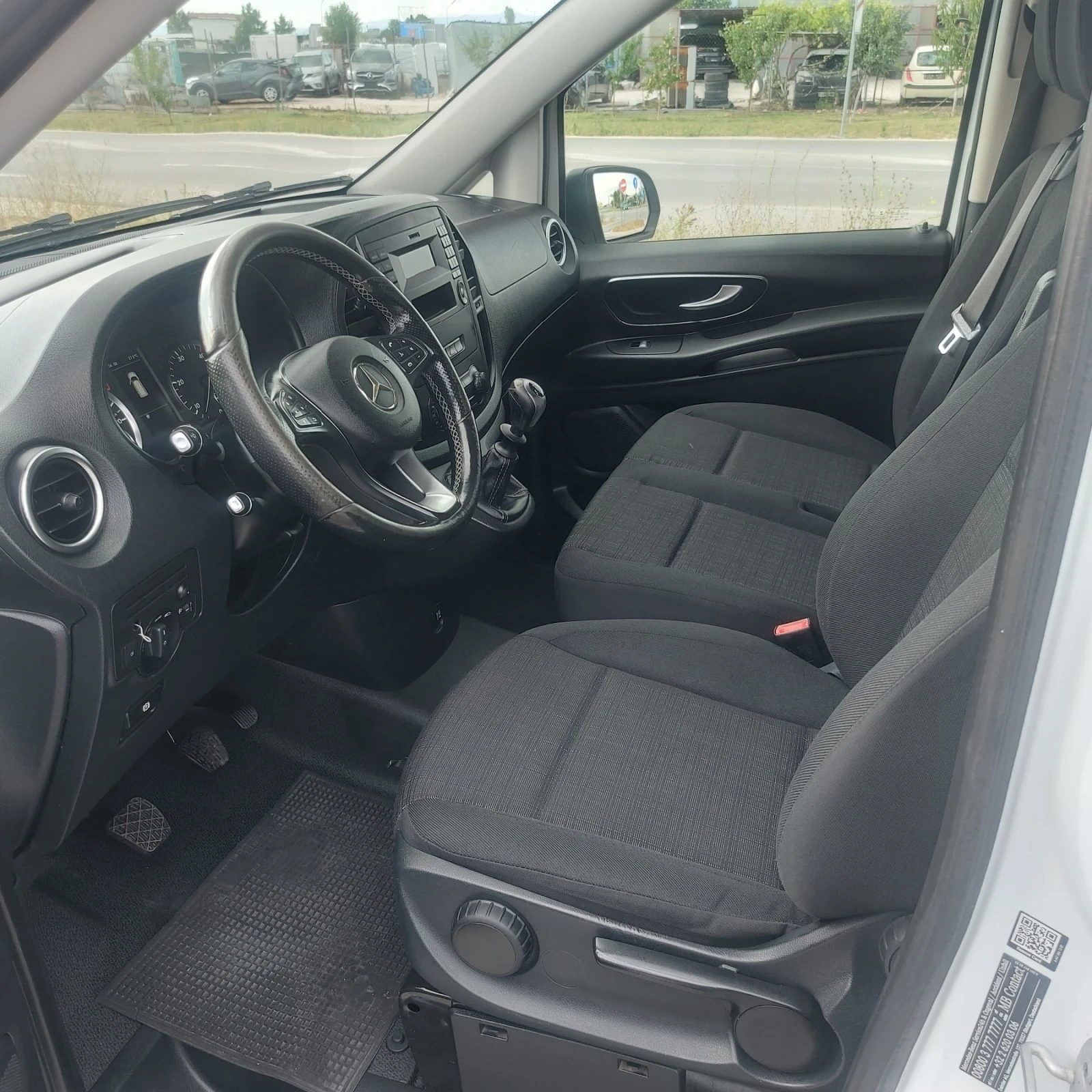 Mercedes-Benz Vito хладилен с климатик, снимка 11 - Бусове и автобуси - 55417521