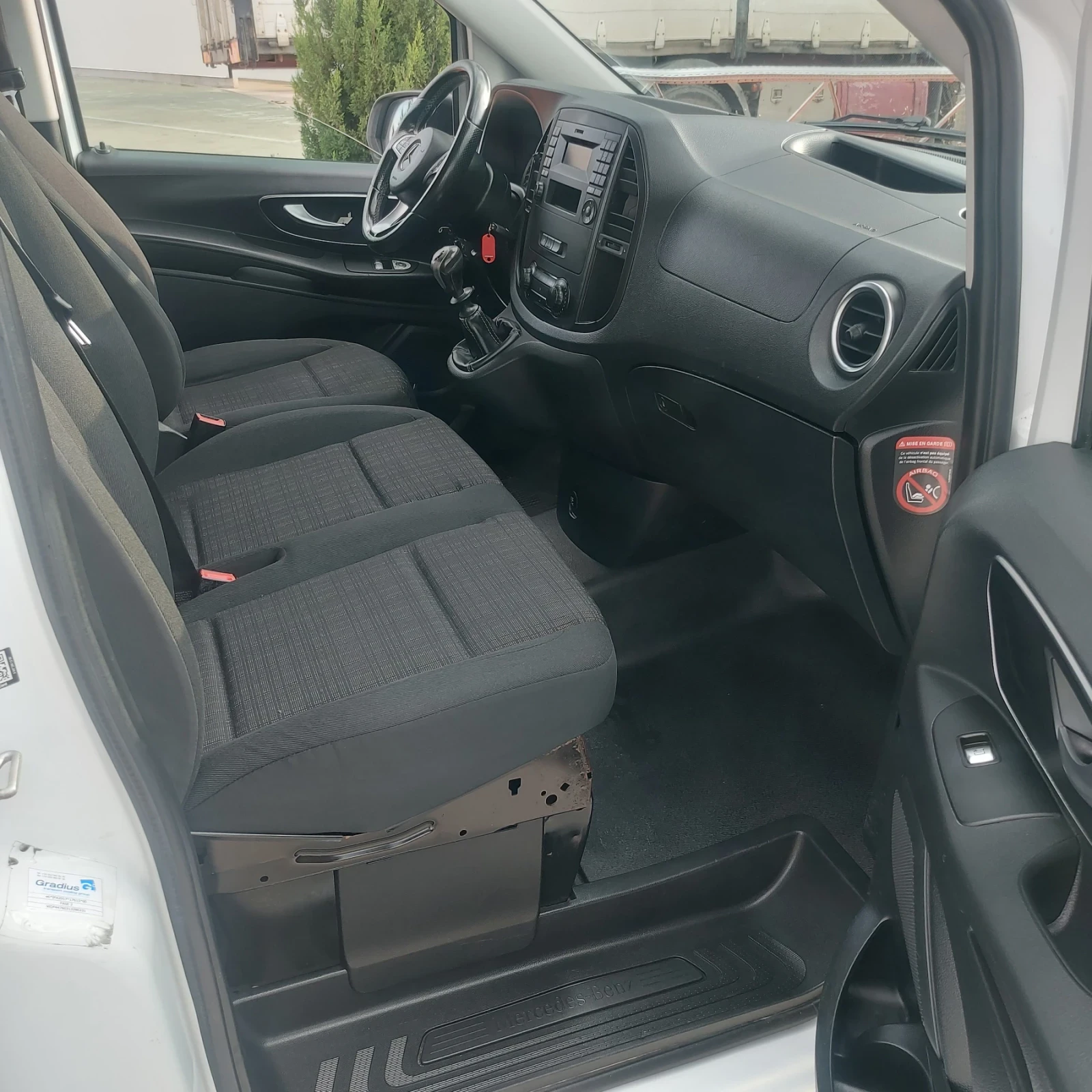 Mercedes-Benz Vito хладилен с климатик, снимка 12 - Бусове и автобуси - 55417521