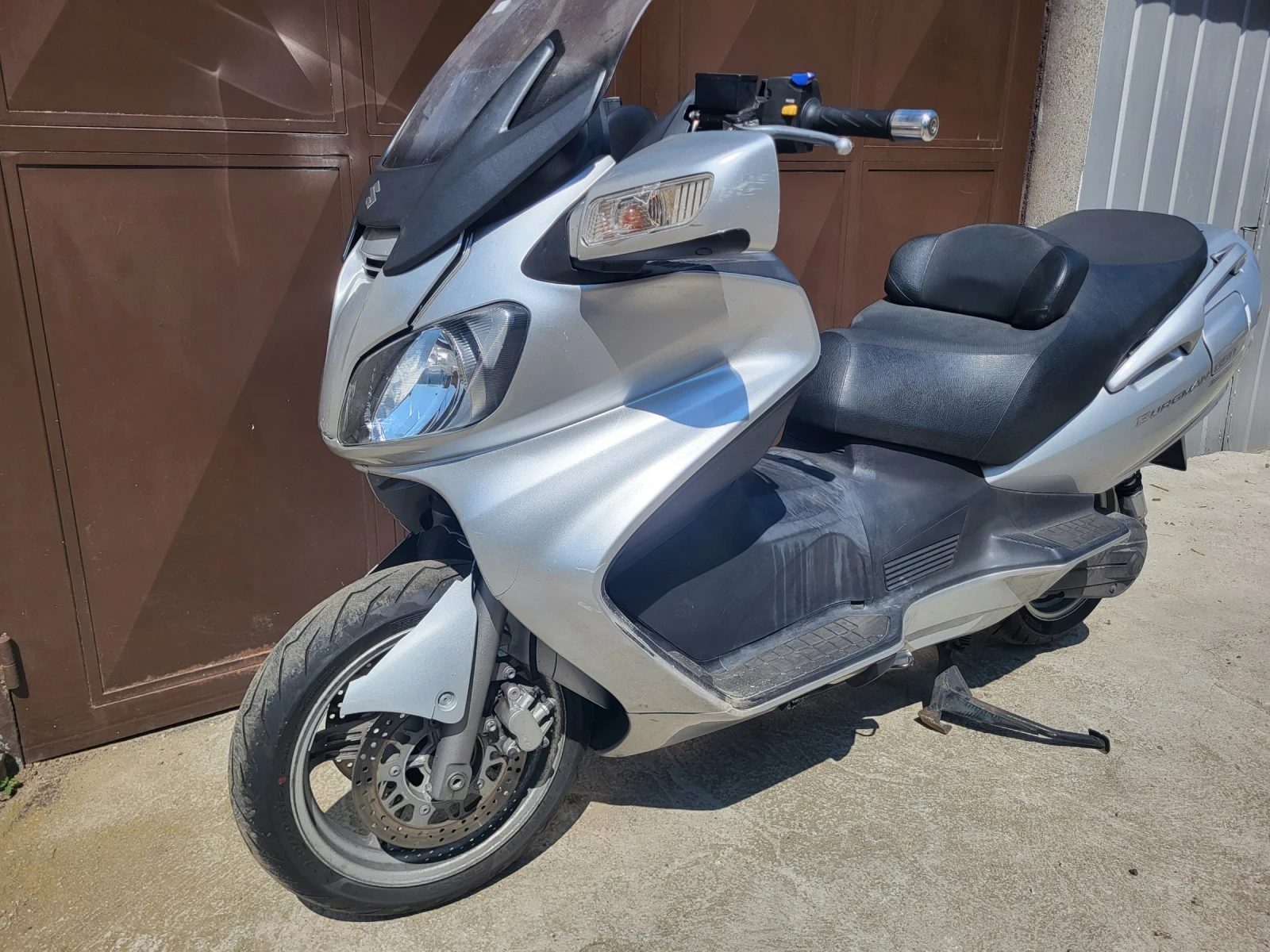 Suzuki Burgman 650 Executive - изображение 5