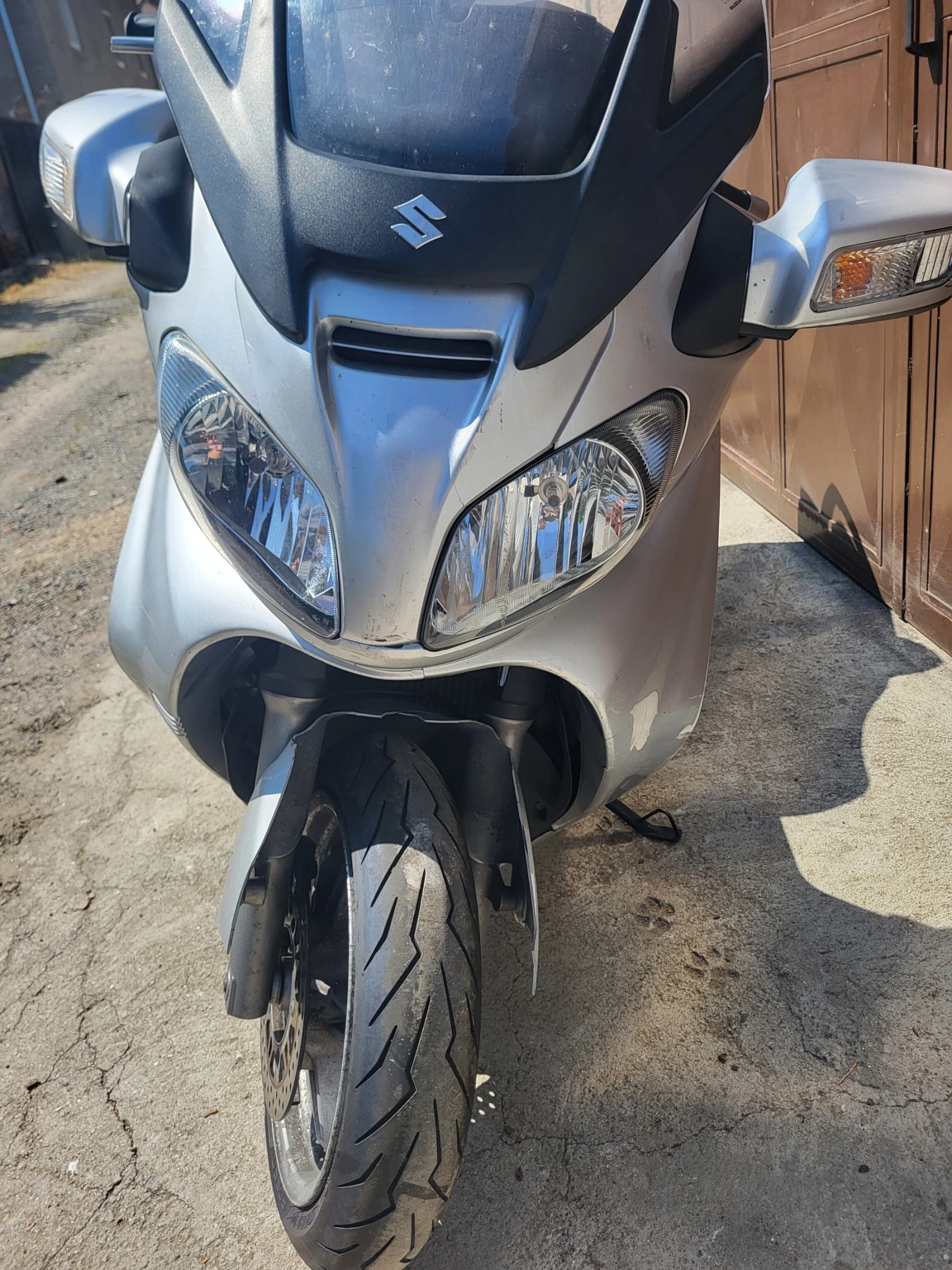 Suzuki Burgman 650 Executive - изображение 3
