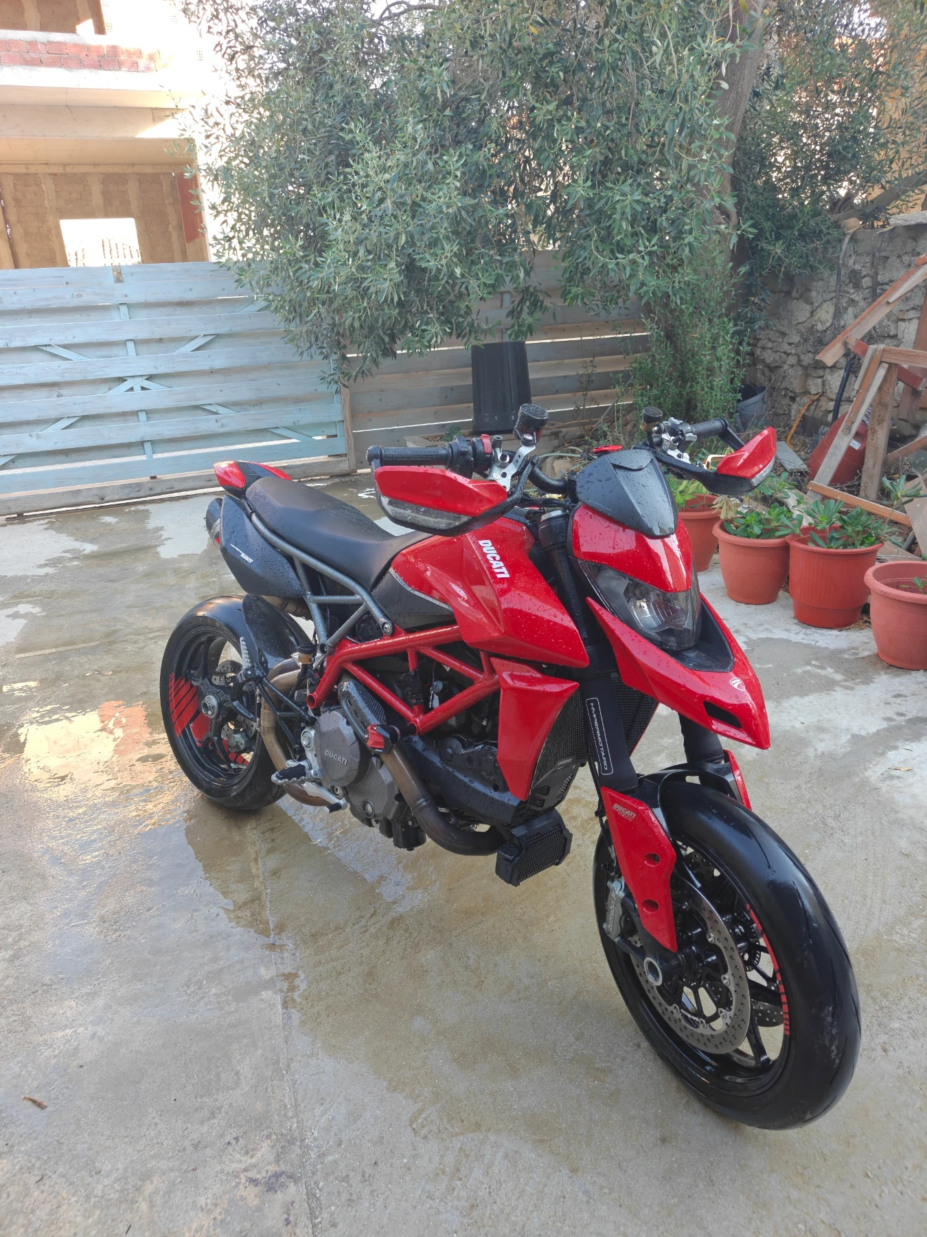 Ducati Hypermotard  950