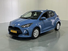 Toyota Yaris Hybrid // Гаранционна до 2031г, снимка 1