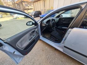 Seat Ibiza, снимка 4 - Автомобили и джипове - 45225948