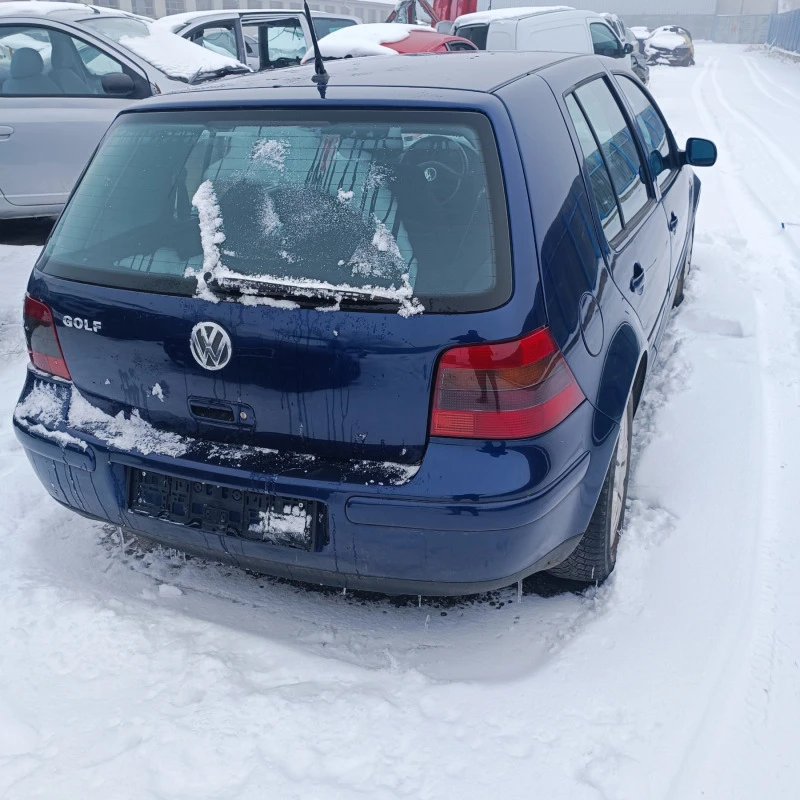 VW Golf 1.9 TDI, снимка 2 - Автомобили и джипове - 43932476