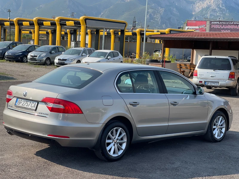 Skoda Superb 2.0TDi Facelift, снимка 7 - Автомобили и джипове - 46925077