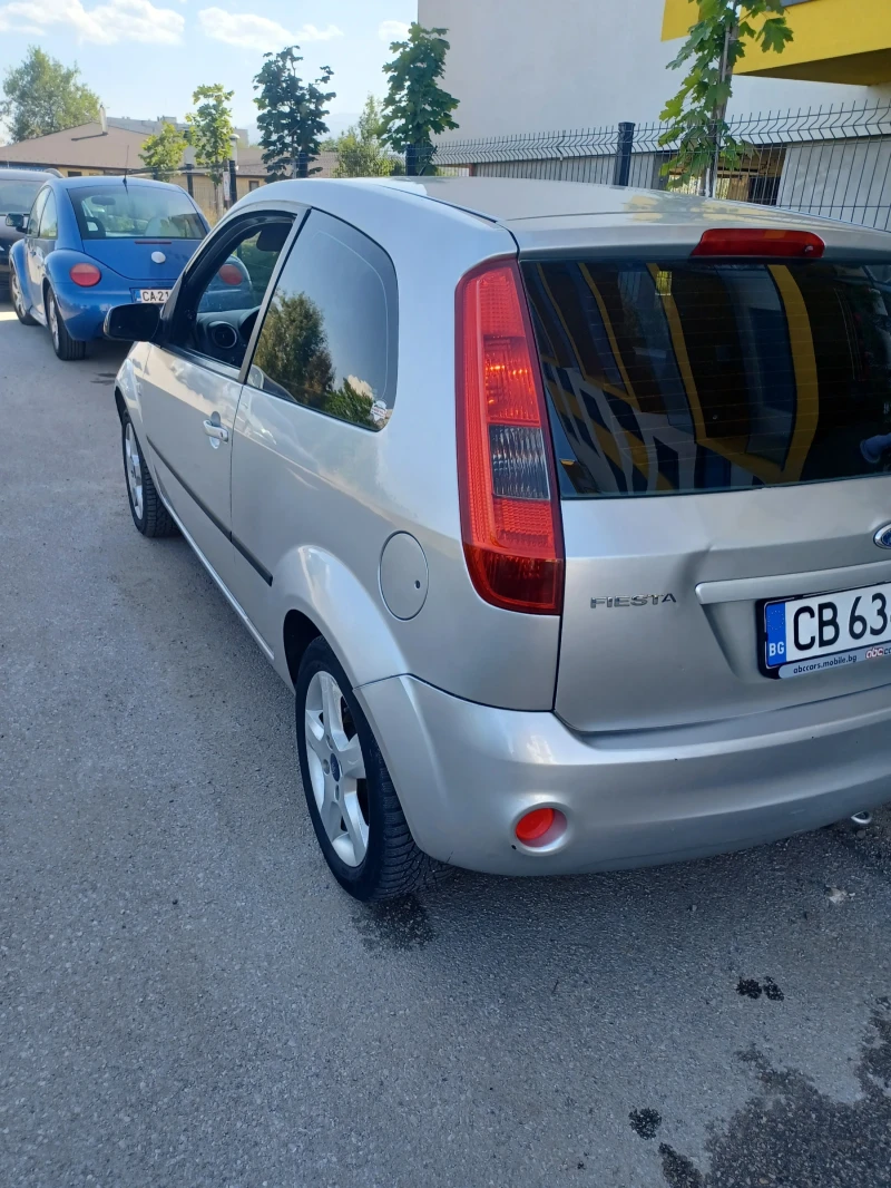 Ford Fiesta 1.6, снимка 4 - Автомобили и джипове - 48171160