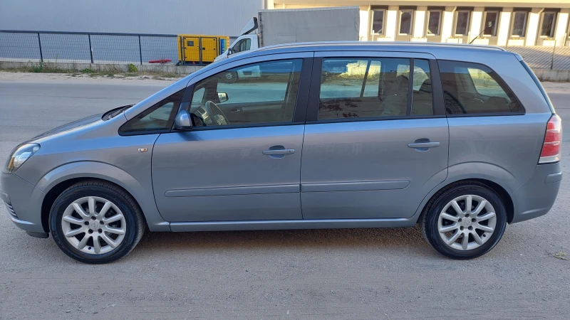 Opel Zafira 1.8i 7местна Германия, снимка 4 - Автомобили и джипове - 47694444