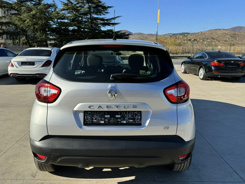 Renault Captur 1.5dci* 90ps* ПАРТРОНИК* , снимка 4 - Автомобили и джипове - 47787259