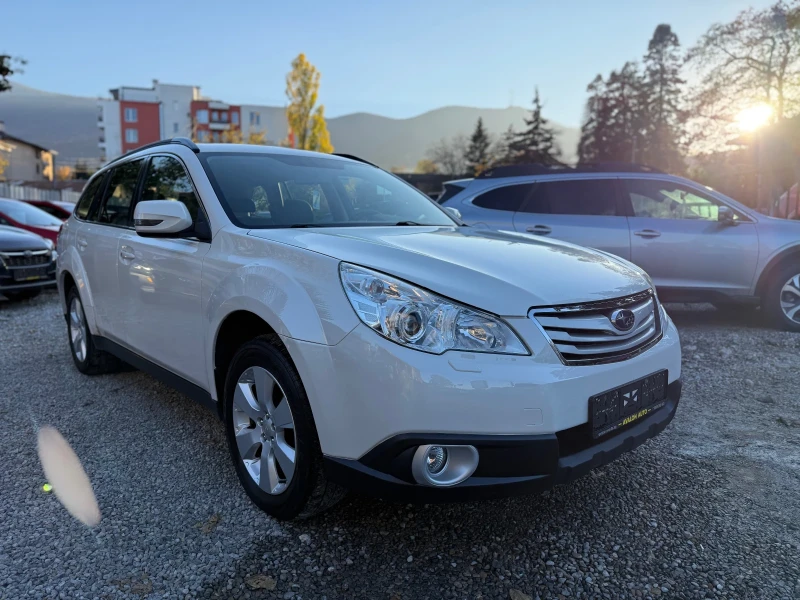 Subaru Outback 2.5 EXECUTIVE, снимка 3 - Автомобили и джипове - 47910291