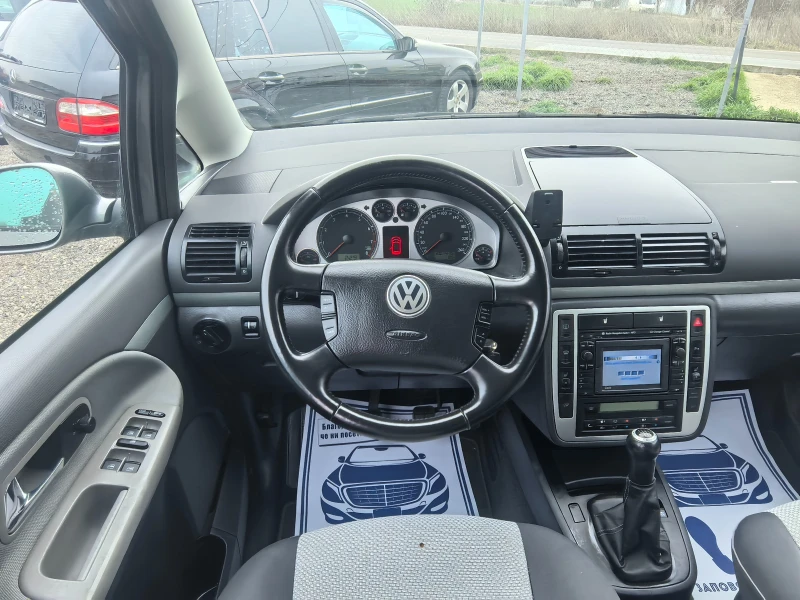 VW Sharan 2.8i 4x4, снимка 14 - Автомобили и джипове - 49115706