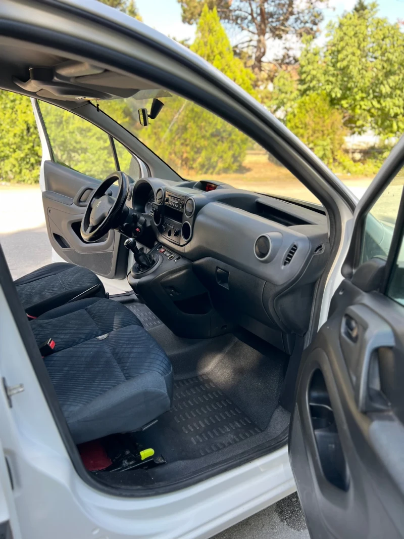 Peugeot Partner 1.6HDI, снимка 12 - Автомобили и джипове - 52872000