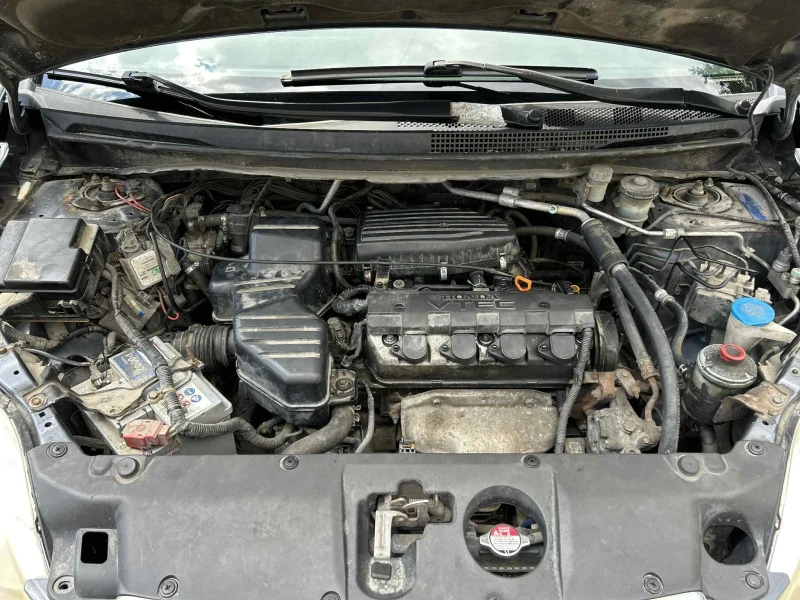 Honda Fr-v, снимка 17 - Автомобили и джипове - 53222776