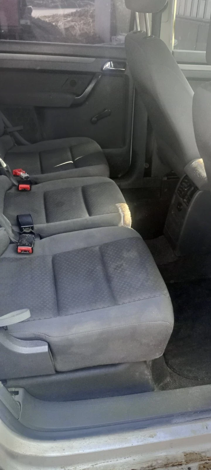 VW Touran, снимка 6 - Автомобили и джипове - 53865198