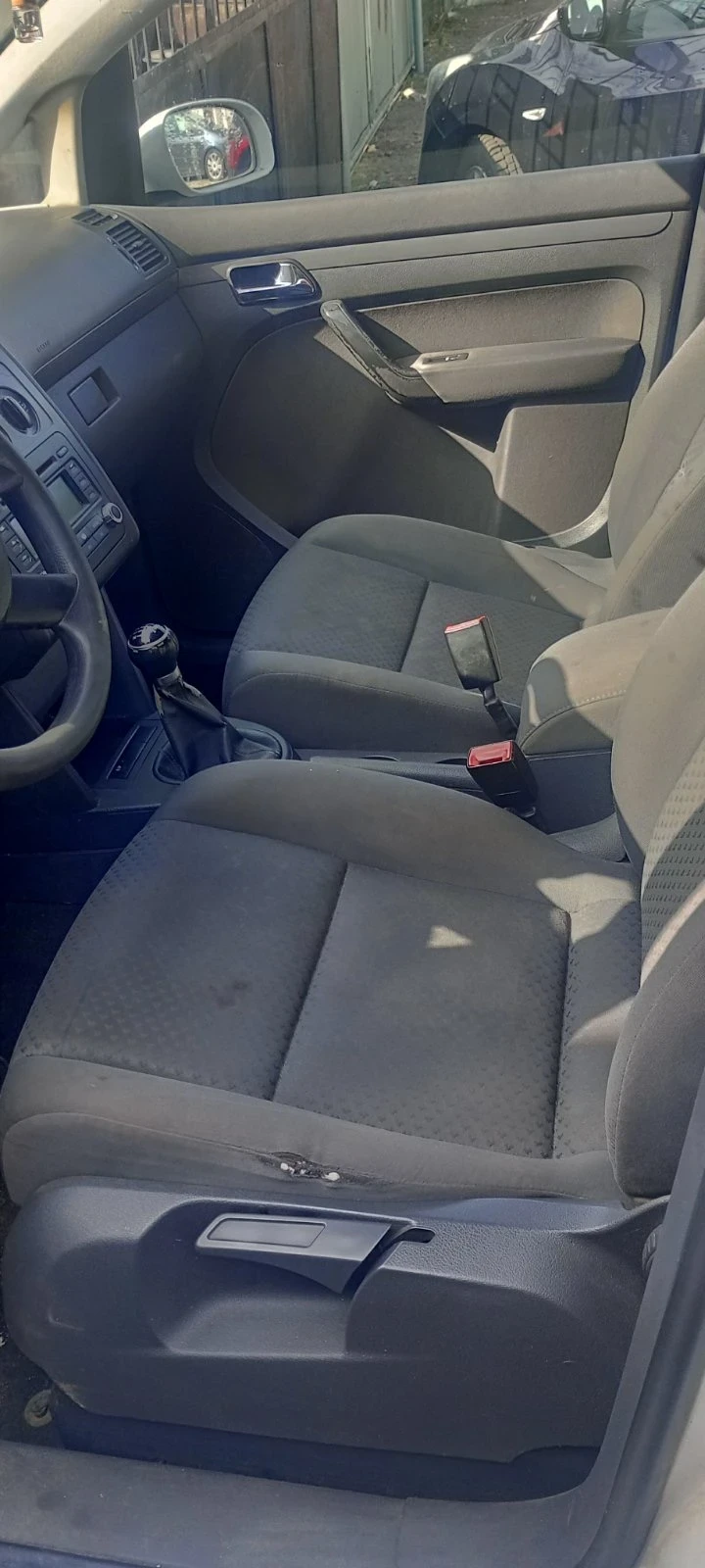 VW Touran, снимка 5 - Автомобили и джипове - 53865198