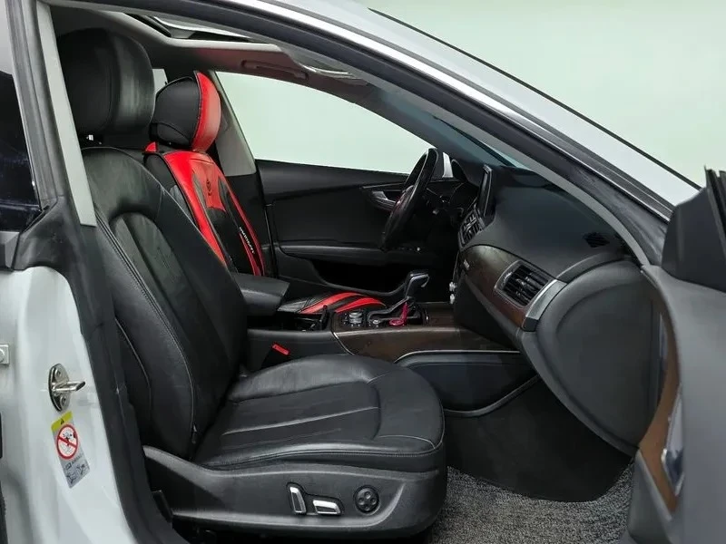 Audi A7 | АВТОФИНАНСИРАНЕ | ФИКСИРАНА ЦЕНА ДО БЪЛГАРИЯ, снимка 13 - Автомобили и джипове - 55265931