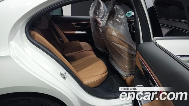 Mercedes-Benz E 200, снимка 11 - Автомобили и джипове - 56077589