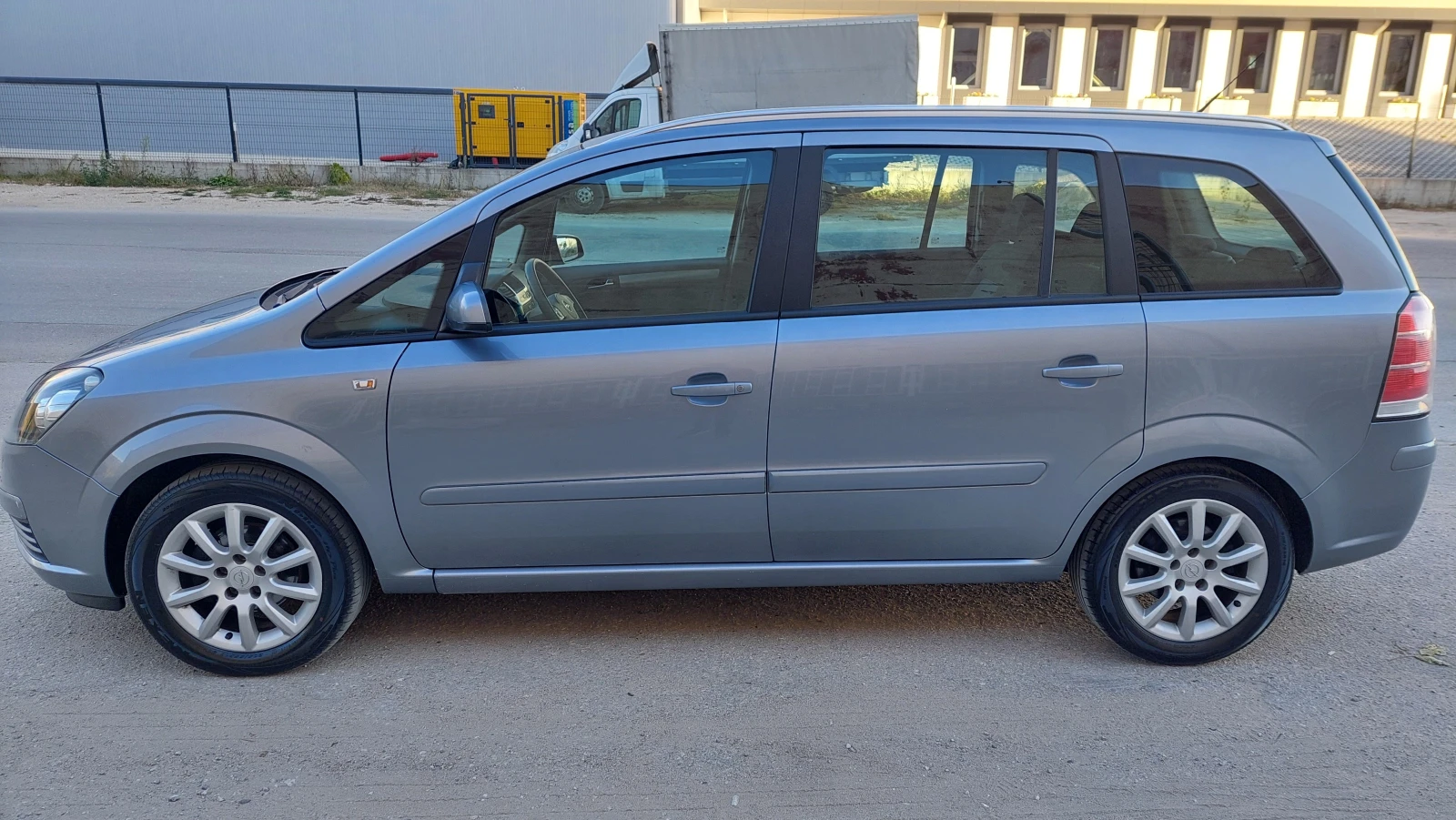 Opel Zafira 1.8i 7местна Германия - изображение 4