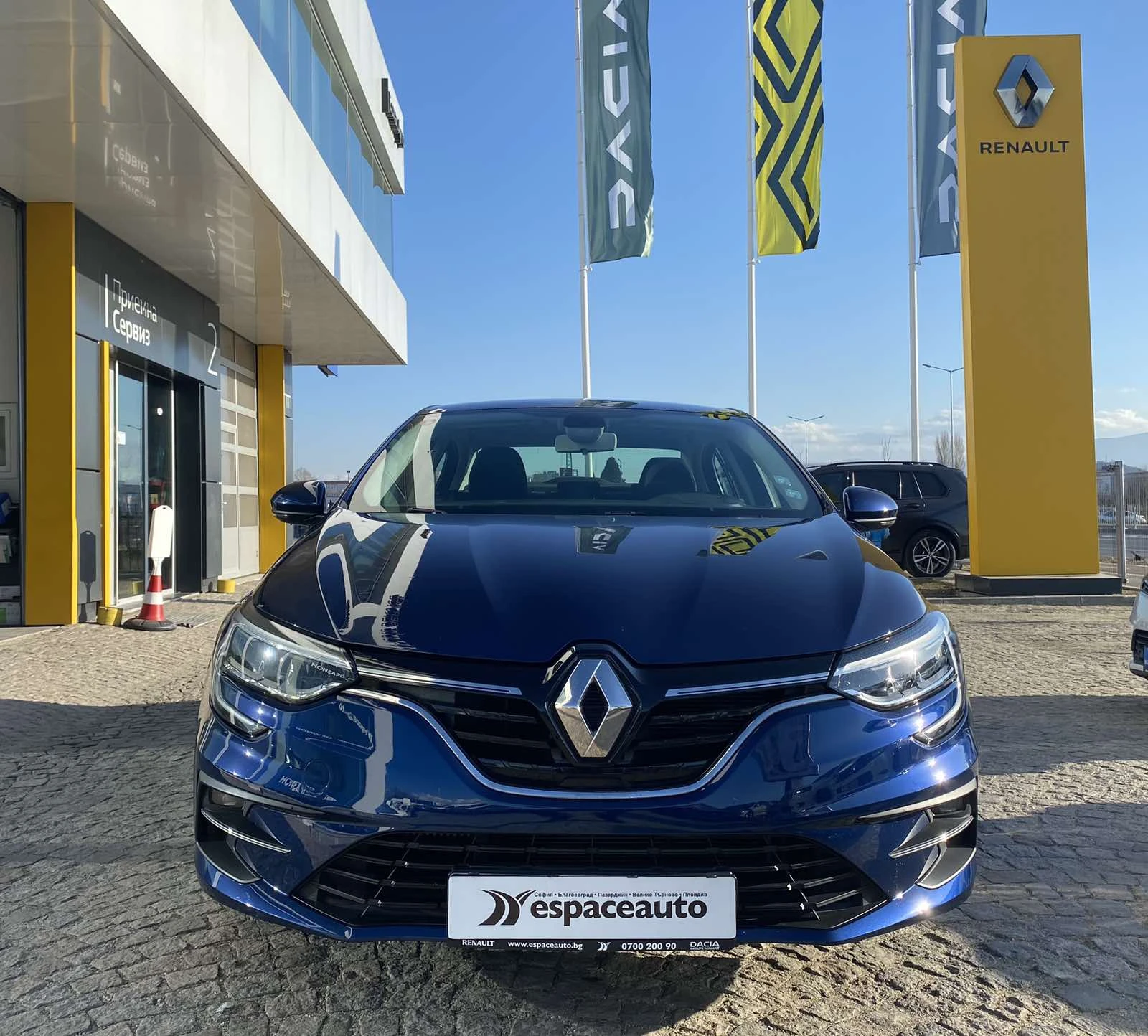 Renault Megane 1.3 TCe 140к.с. - изображение 2