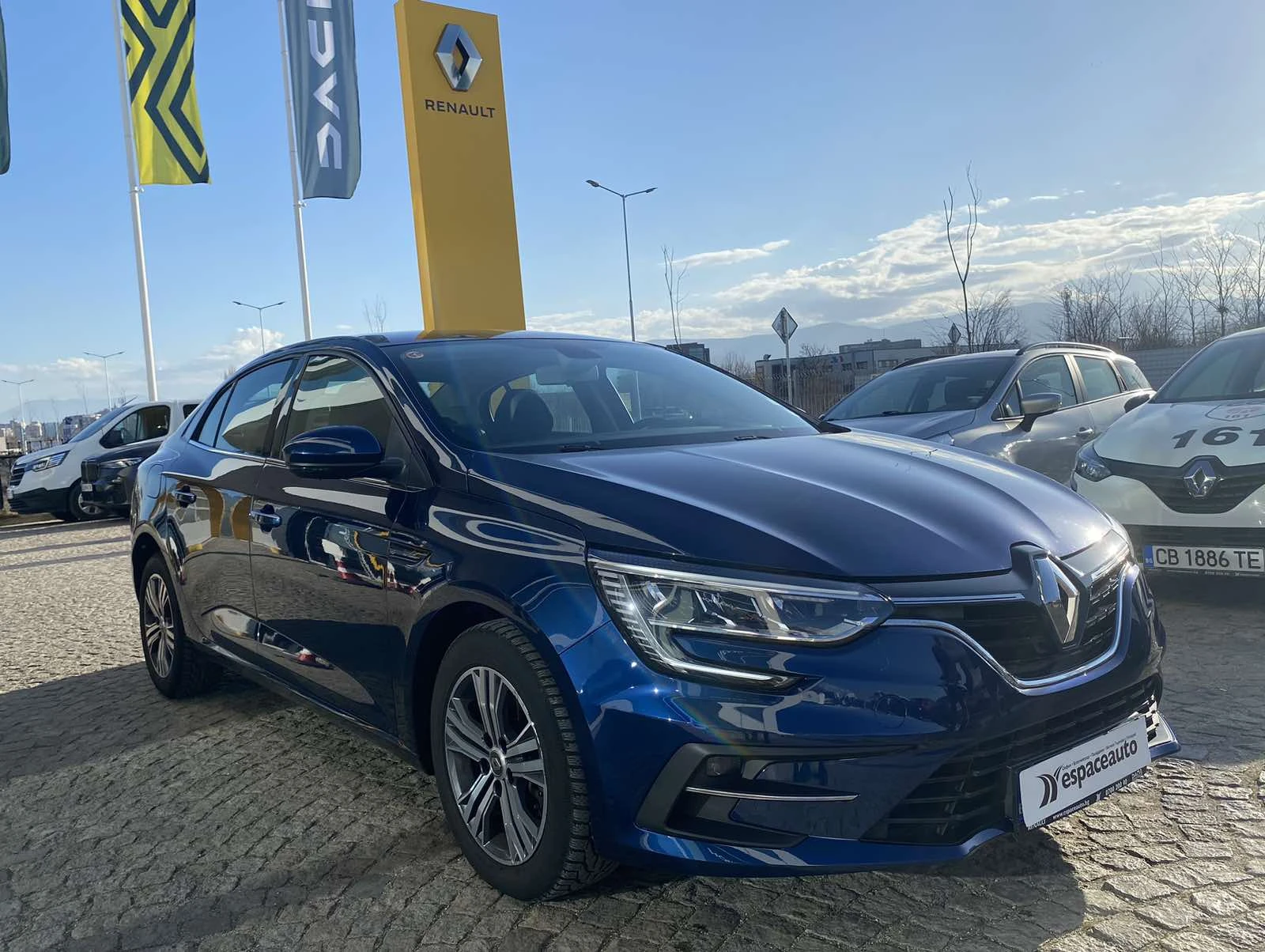 Renault Megane 1.3 TCe 140к.с. - изображение 3