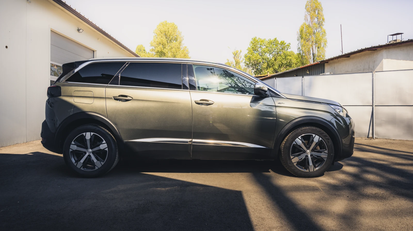 Peugeot 5008 2.0 Blue-HDi GT/Keyless/Blind spot/Pano - изображение 4