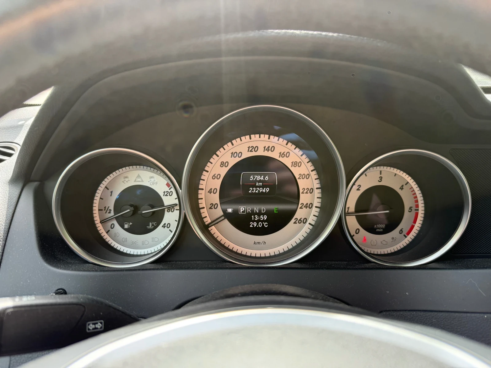 Mercedes-Benz C 220  - изображение 5