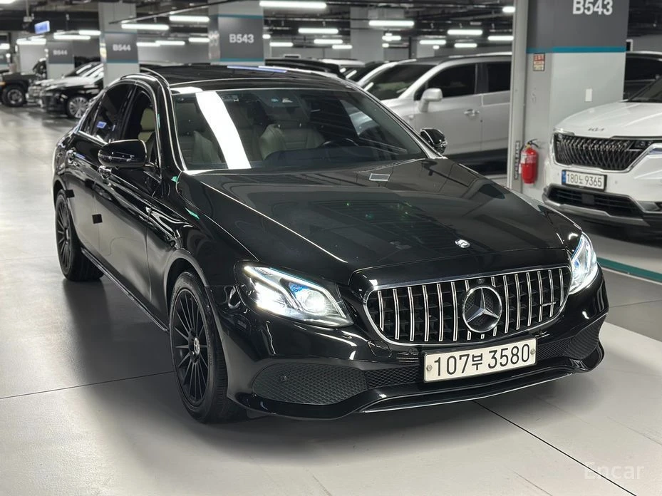 Mercedes-Benz E 300  - изображение 2