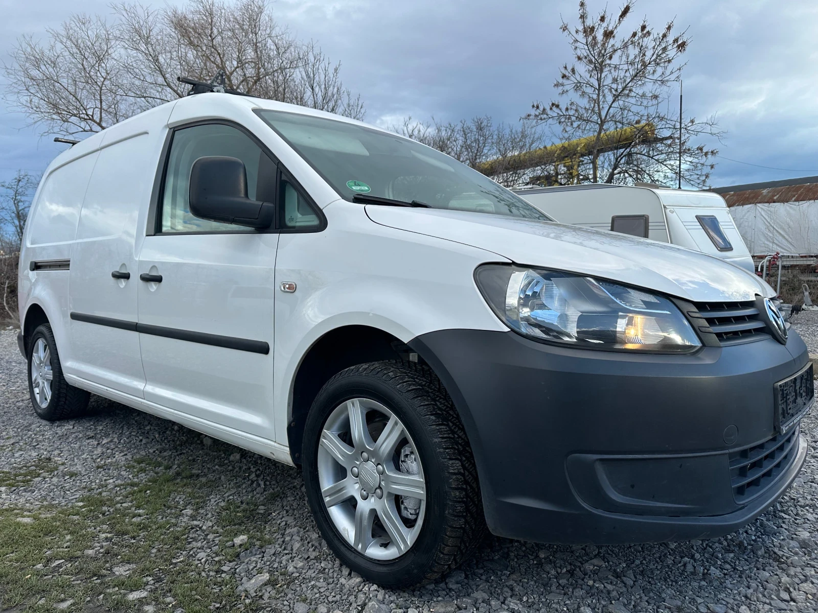 VW Caddy Maxxi - изображение 2