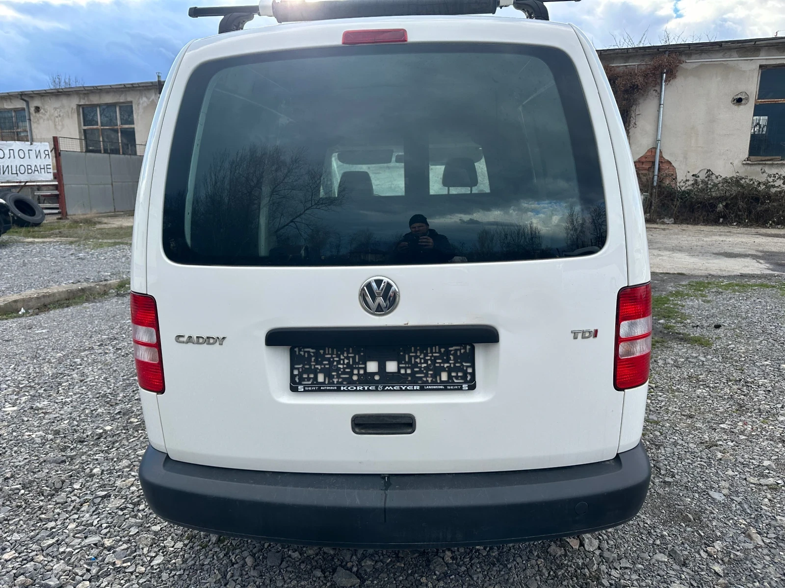 VW Caddy Maxxi - изображение 7