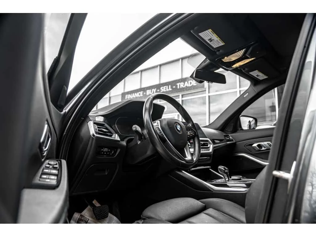 BMW 330 * 330i XDRIVE | NAVI | CAM | SUNROOF | LDW | * CAR | Mobile.bg � ����������� 9