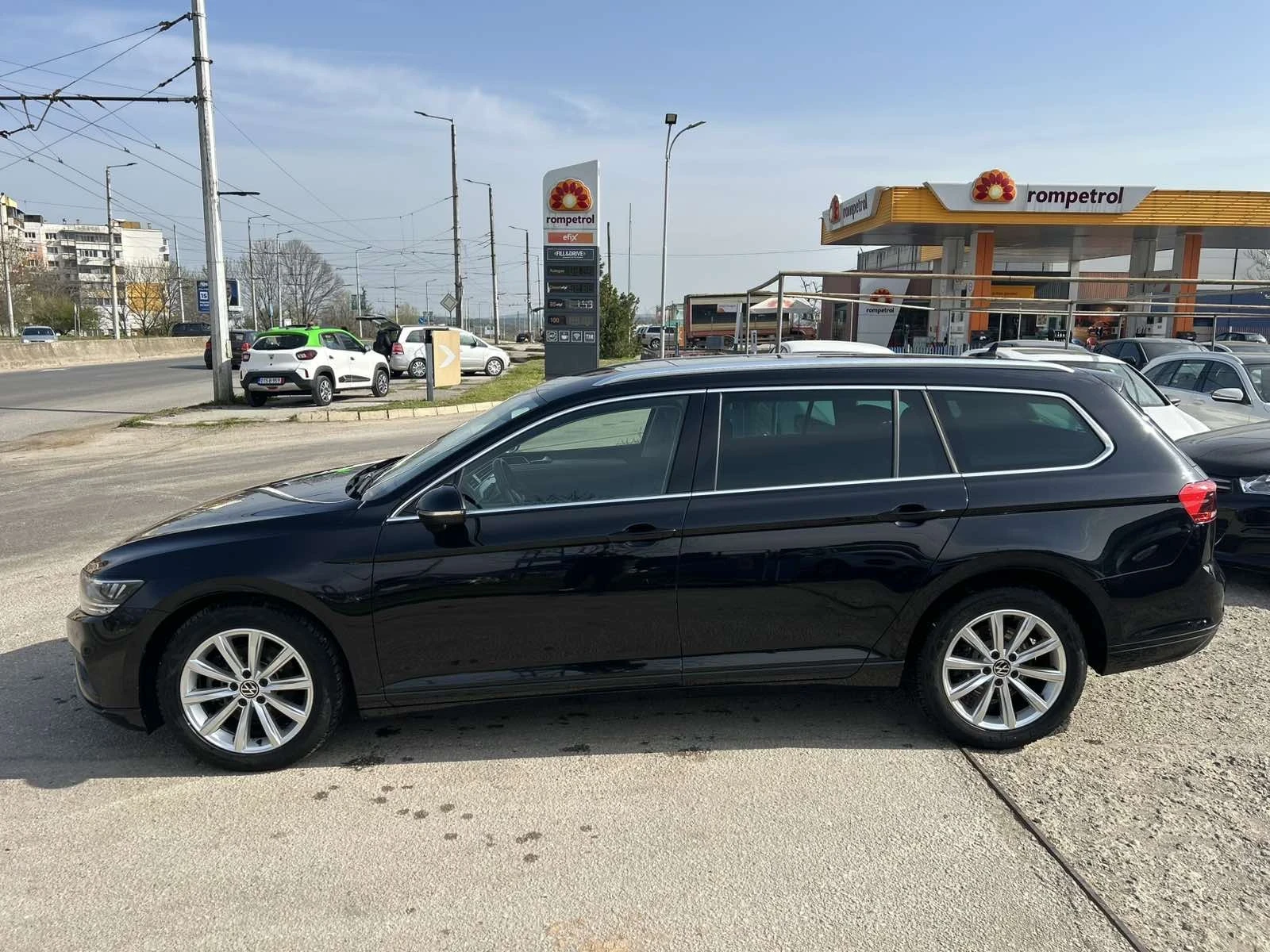 VW Passat, снимка 4 - Автомобили и джипове - 54217108