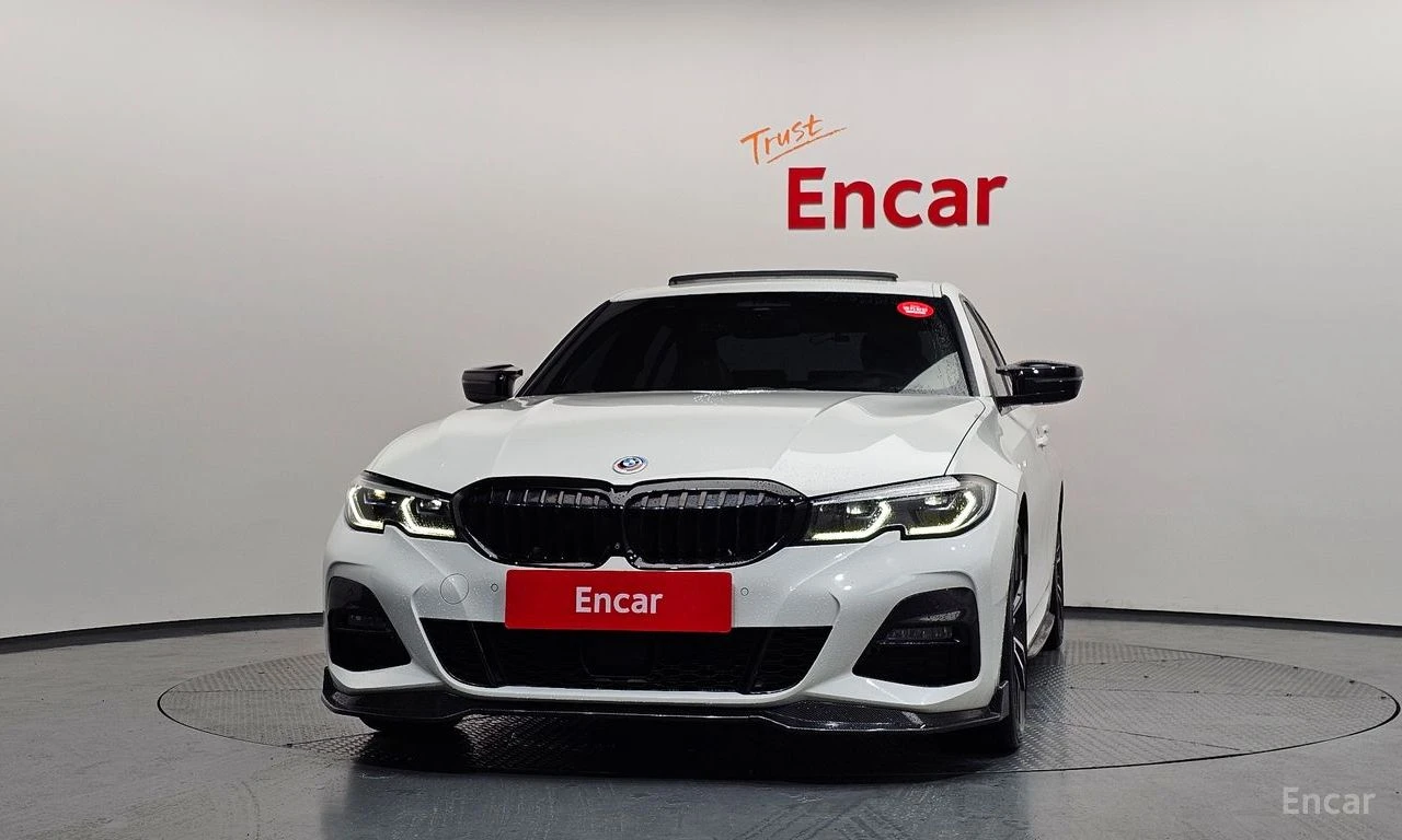BMW 330 M SPORT* КОЖА* ПОДГРЕВ* HEADUP* 360* PANO, снимка 3 - Автомобили и джипове - 54491179