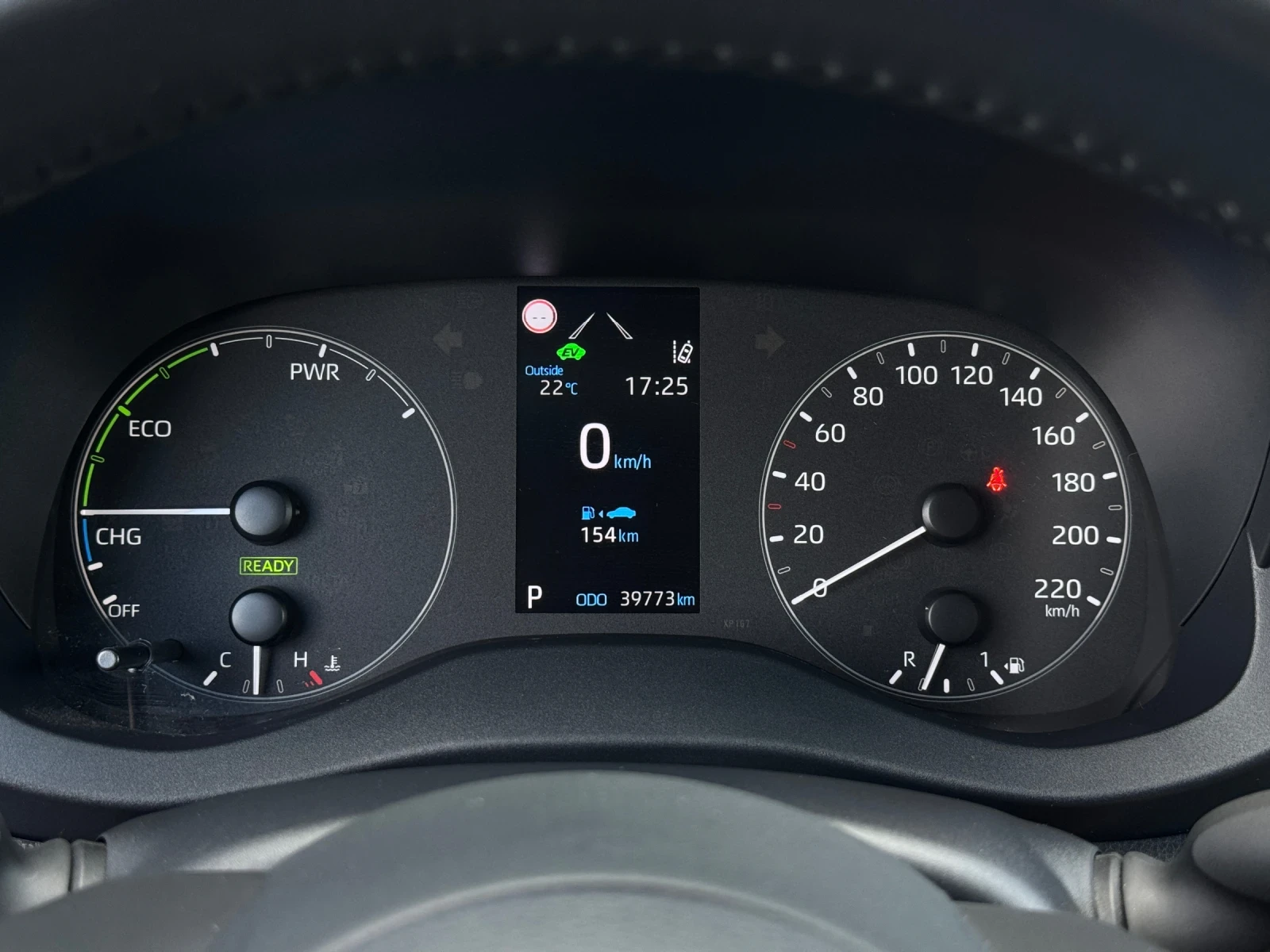 Toyota Yaris Hybrid // Гаранционна до 2031г, снимка 10 - Автомобили и джипове - 54496618