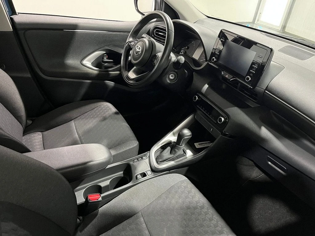 Toyota Yaris Hybrid // ����������� �� 2031� | Mobile.bg � ����������� 13