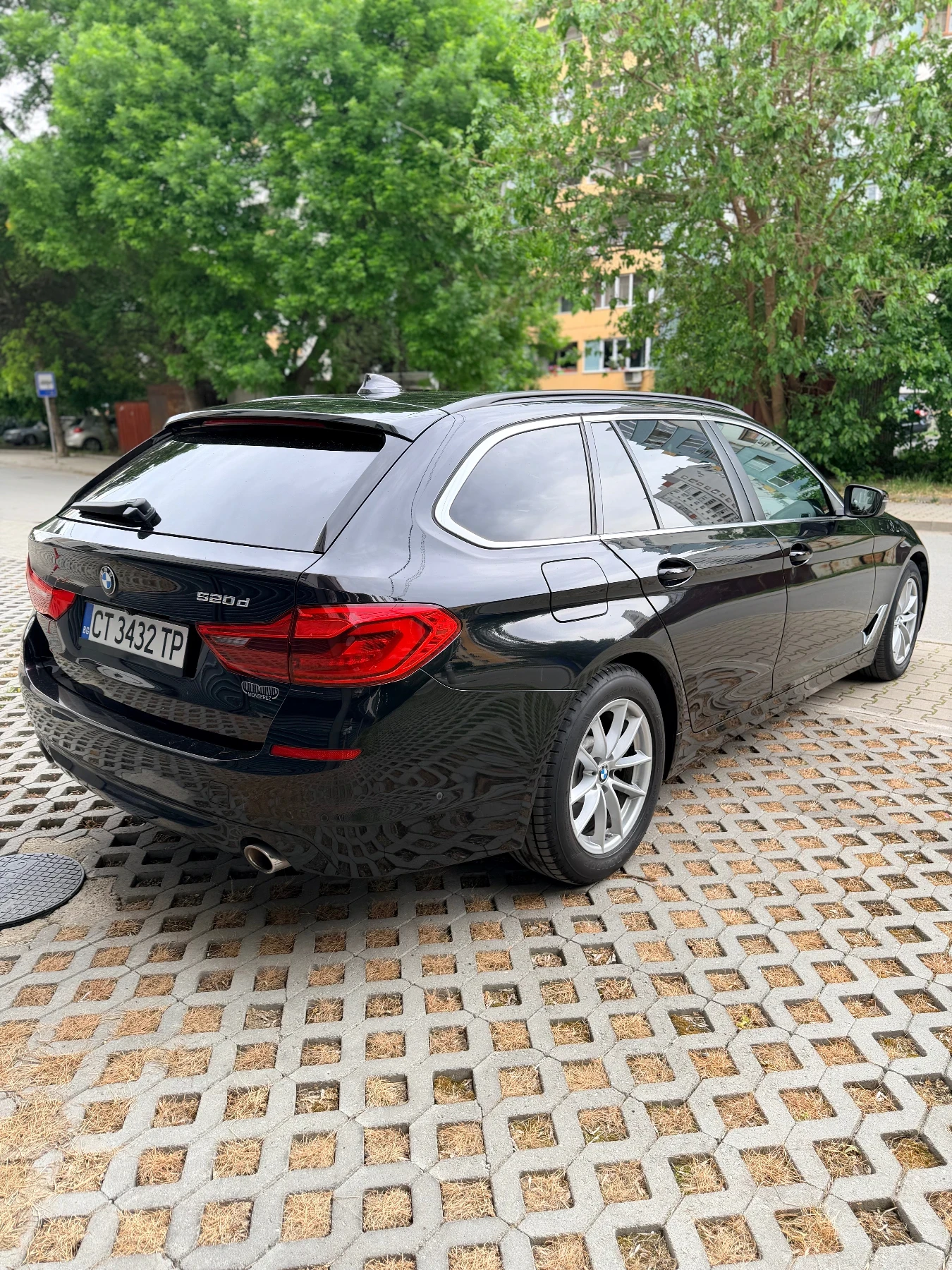 BMW 520, снимка 4 - Автомобили и джипове - 54637453