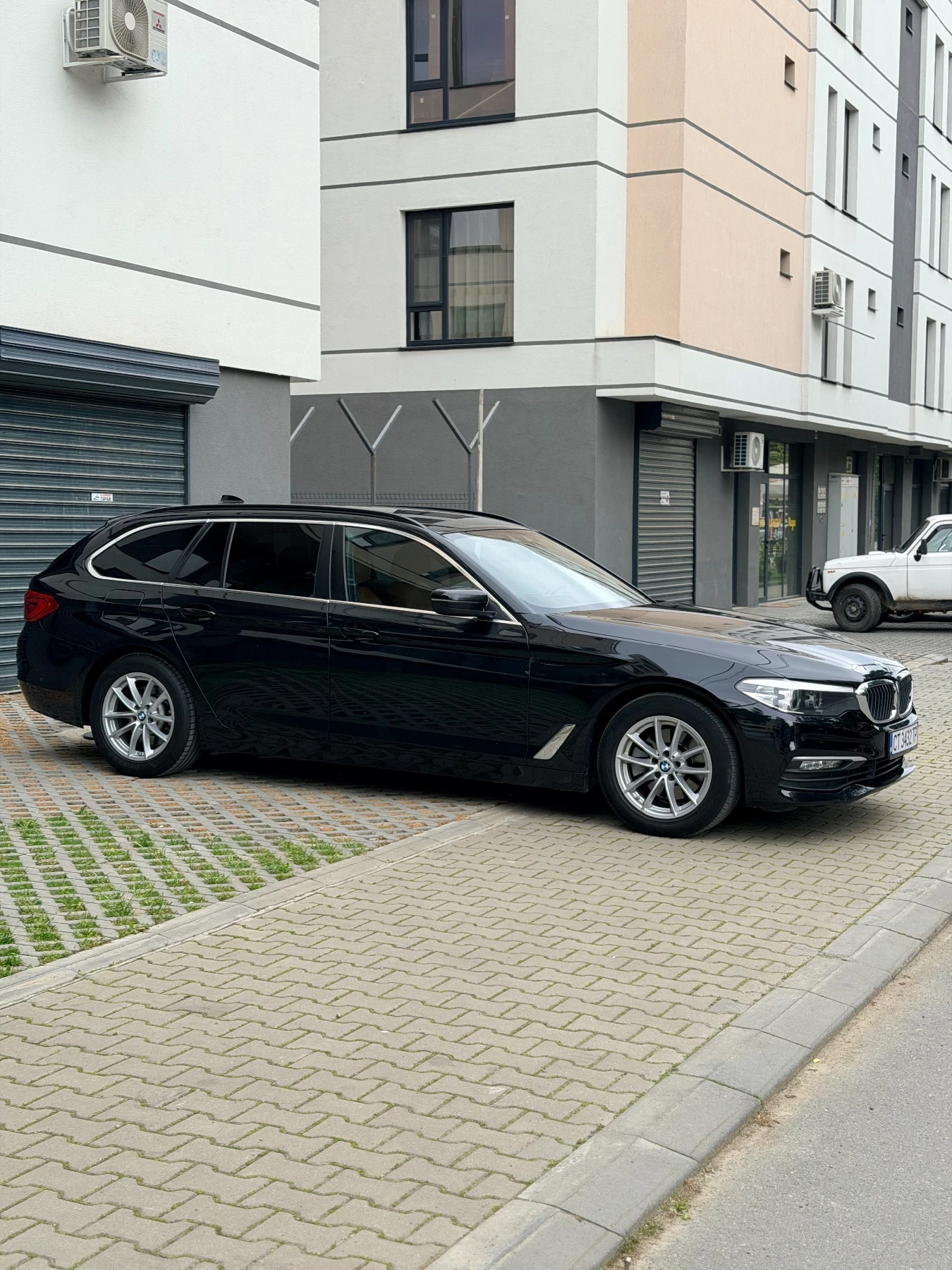 BMW 520, снимка 5 - Автомобили и джипове - 54637453