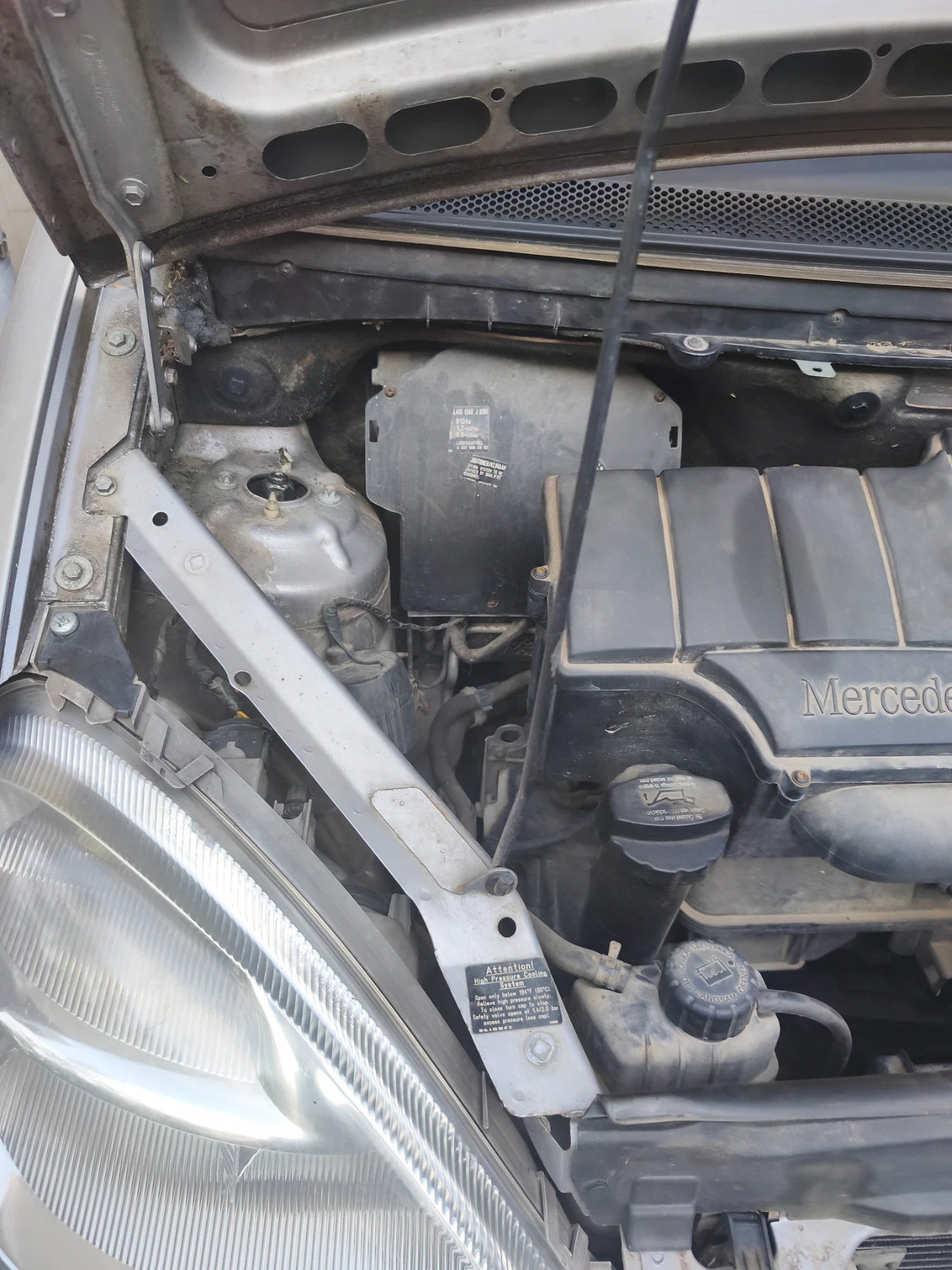 Mercedes-Benz A 140 1400, снимка 11 - Автомобили и джипове - 54985505