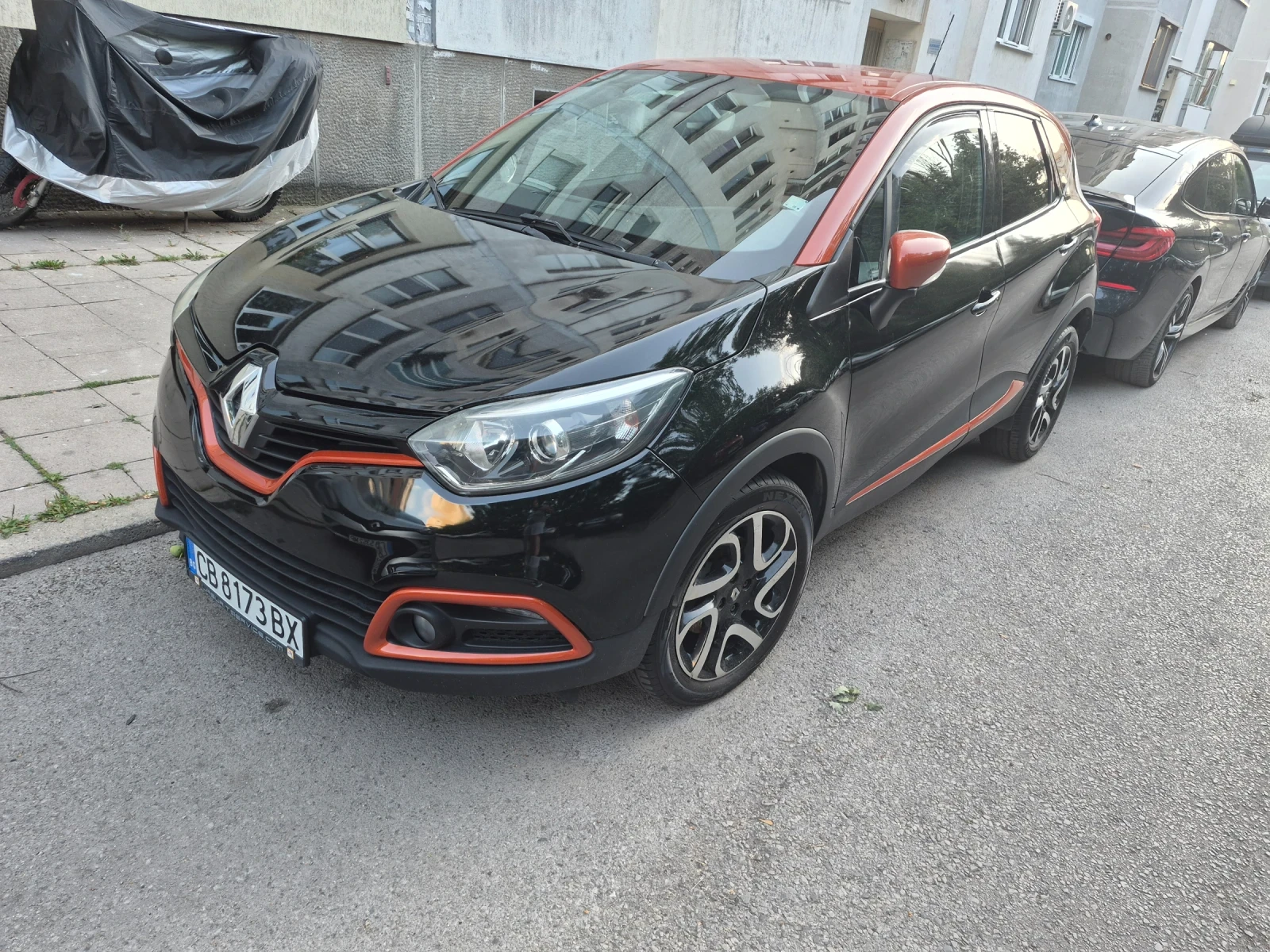 Renault Captur 1.2 ТСе, снимка 3 - Автомобили и джипове - 55832058